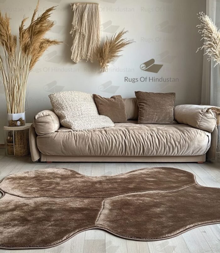 soft-edge plush brown rug with organic cloud-like shape by Rugs Of Hindustan